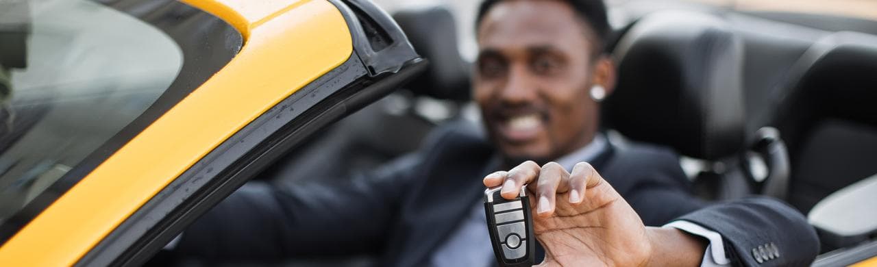 Buying a Car from a Private Seller in Des Moines: What to Know