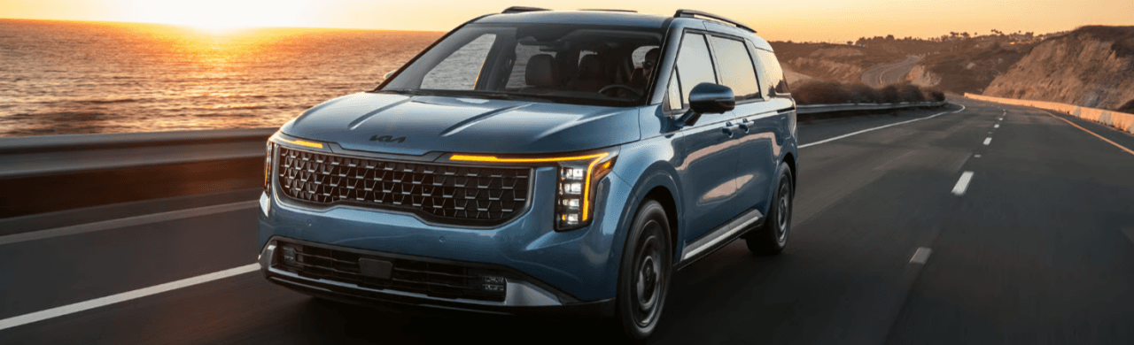 Kia Carnival vs 3-Row SUVs Near Des Moines: What Families Need